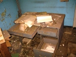 1 base dish int desk2.jpg